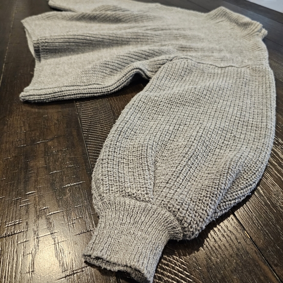 Zaful Gray Pullover Sweater | Badge Patched | One Size - Picture 3 of 6